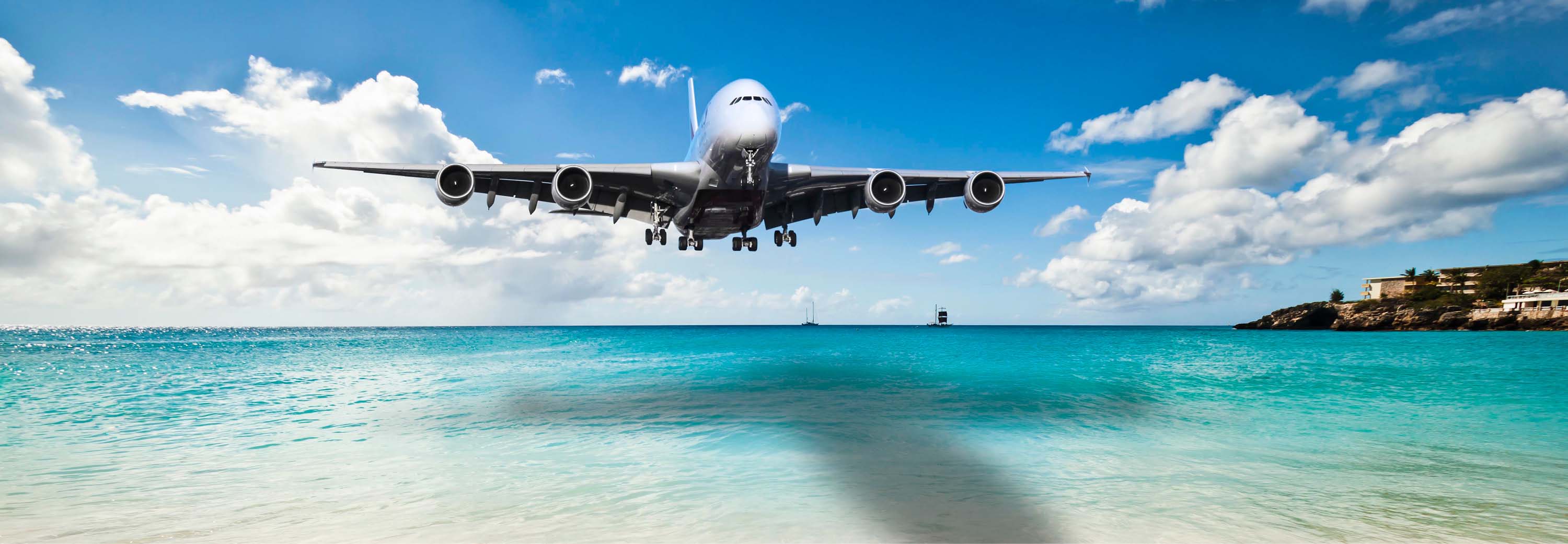 Princess Juliana International Airport, Maho Beach